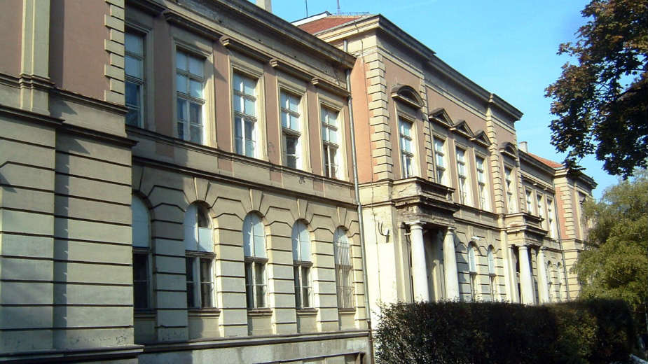 Osnovna škola "Vuk Karadžić": U početku beše 35 đaka 1