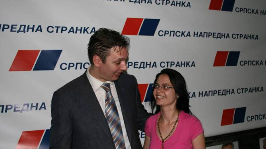 Predsednik je dozvolio da bahati preuzmu vlast 1 Predsednik je dozvolio da bahati preuzmu vlast 1