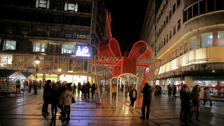 Sumnjive tendere za novogodišnju rasvetu niko ne ispituje 1