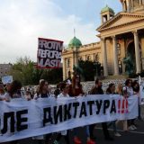 Policija prijavljuje "organizatore" Protesta protiv diktature 9
