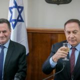 Izrael spreman da napadne Iran 6