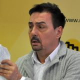 Pevač Keba privođen u BIA na razgovor 10