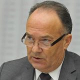 Zakon "šalje" direktore škola u penziju 9