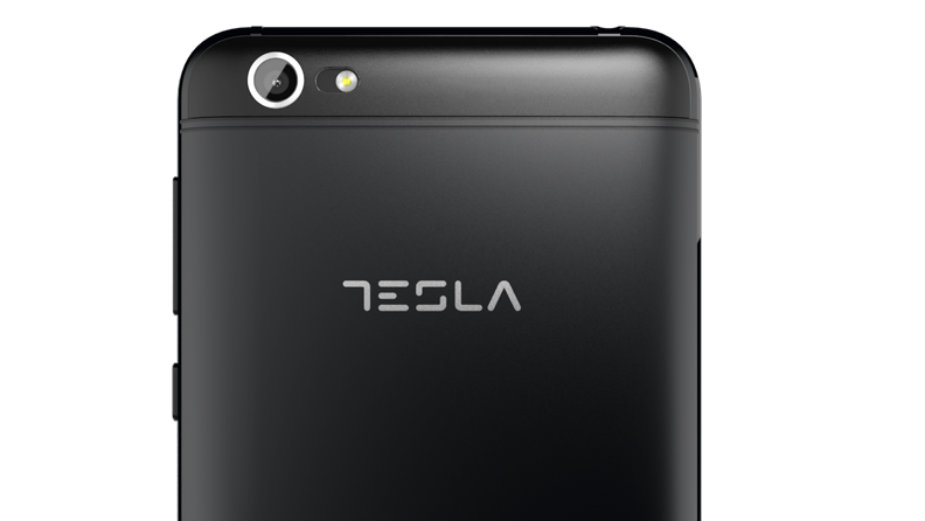 Novi uređaj iz kompanije Tesla- Tesla Smartphone 3.3 Lite 1