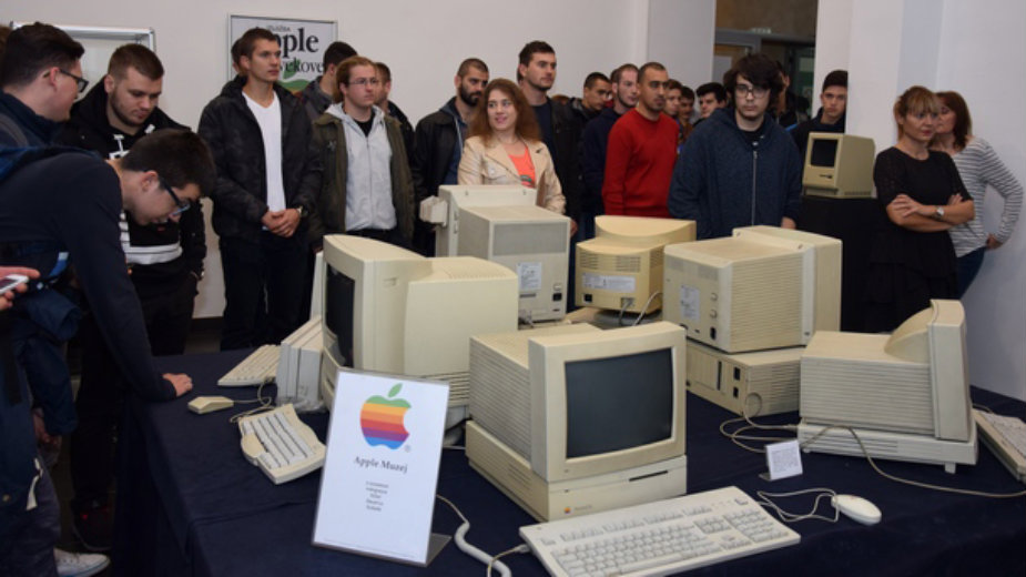 “Istorija Apple računara” iz privatne kolekcije 1