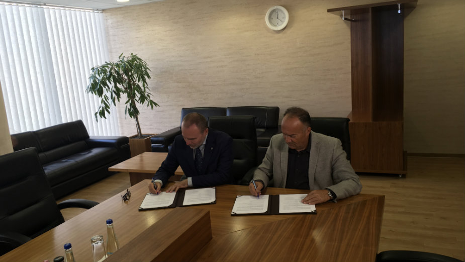 Besplatne obuke iz matematike i programiranja za učenike 1