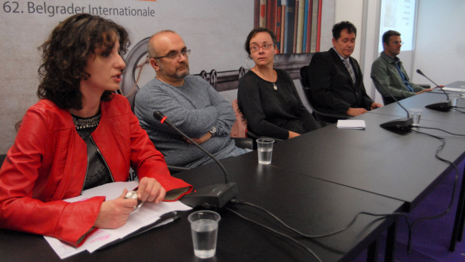 Filip Višnjić je bio pesnik 1