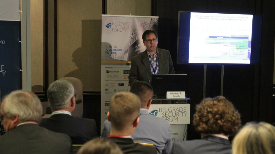 Smit: Bez političke volje unutar EU za vojno angažovanje u mirovnim operacijama 1