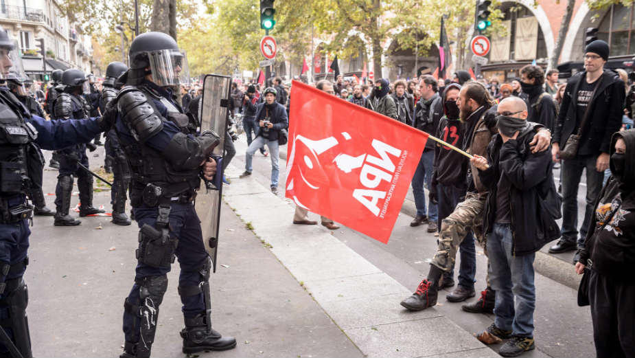 U Parizu protest protiv Makronovih reformi 1