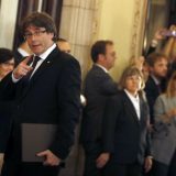 Španija od subote suspenduje autonomiju Katalonije 7