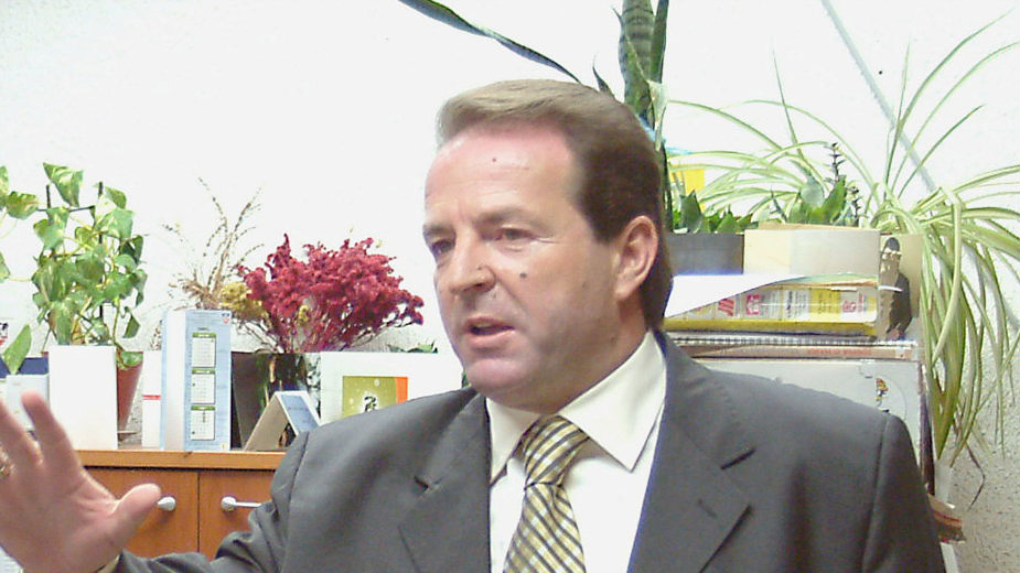 Karić: Situacija na KiM mnogo bolja, Srbi nisu na nišanu 1