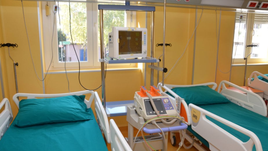 KC Niš: Tehničar napadnut, rukovodstvo i sindikat traže veća prava za medicinske radnike 1