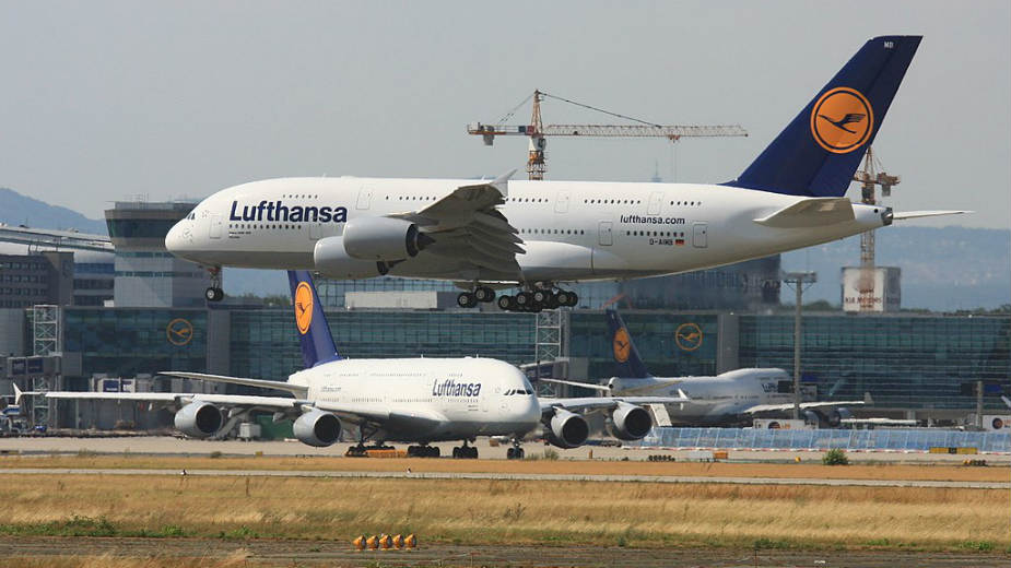 Lufthansa kupuje Er Berlin 1