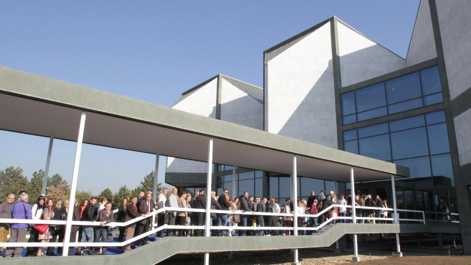 Ponovo radi Muzej, sve sam suze lila... 1