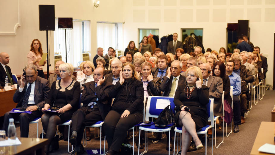 Srpske sudije i tužioci položili zakletvu 1