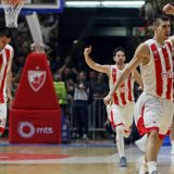 Zvezda pobedila Barselonu u Evroligi 5