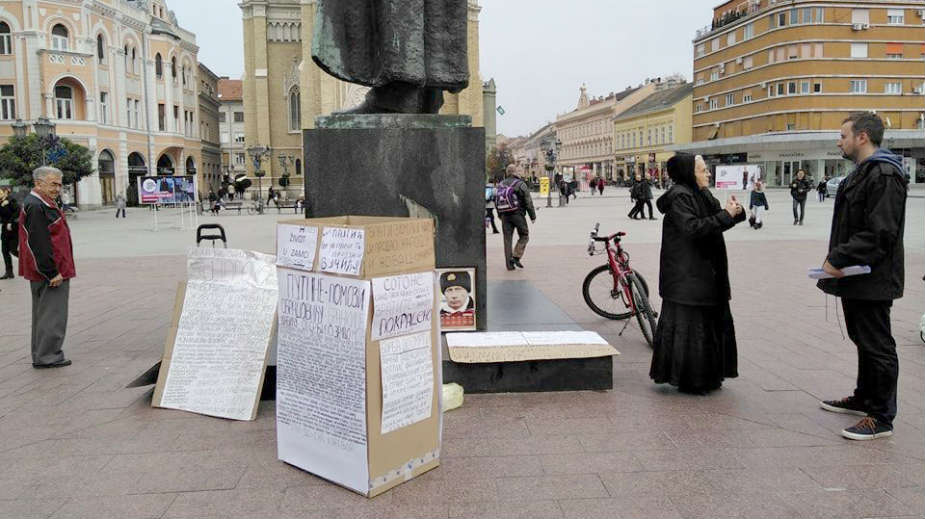 Protest penzionerke za svoj dom 1 Protest penzionerke za svoj dom 1