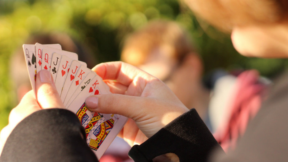 Karte za igranje premazivali radioaktivnim jodom 1