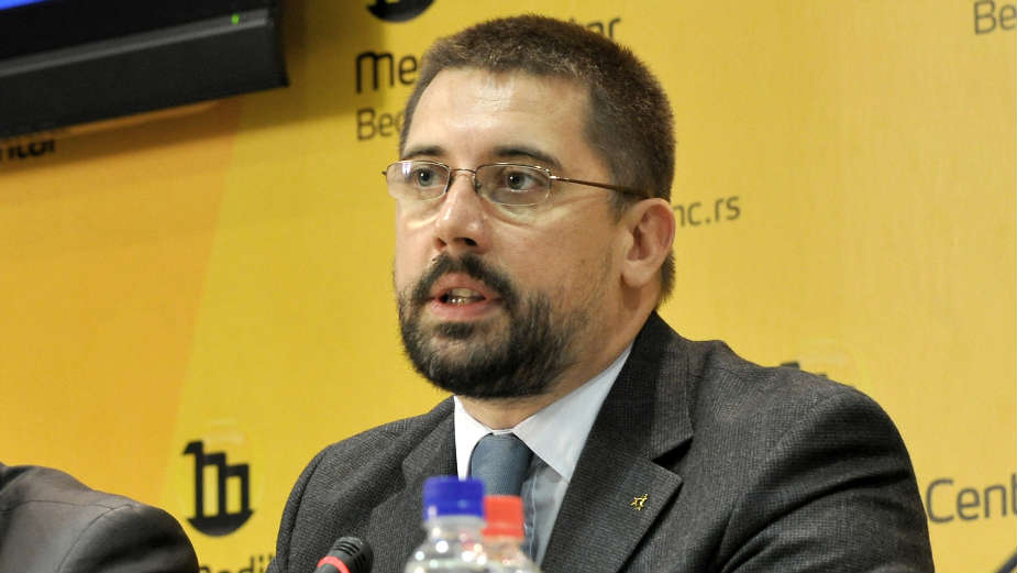 Kostreš: Vlast da se ogradi od Čepurina 1