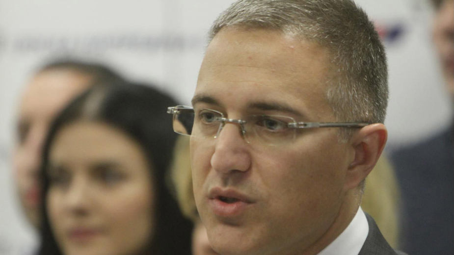 Stefanović ne pušta Milenović u policiju 1