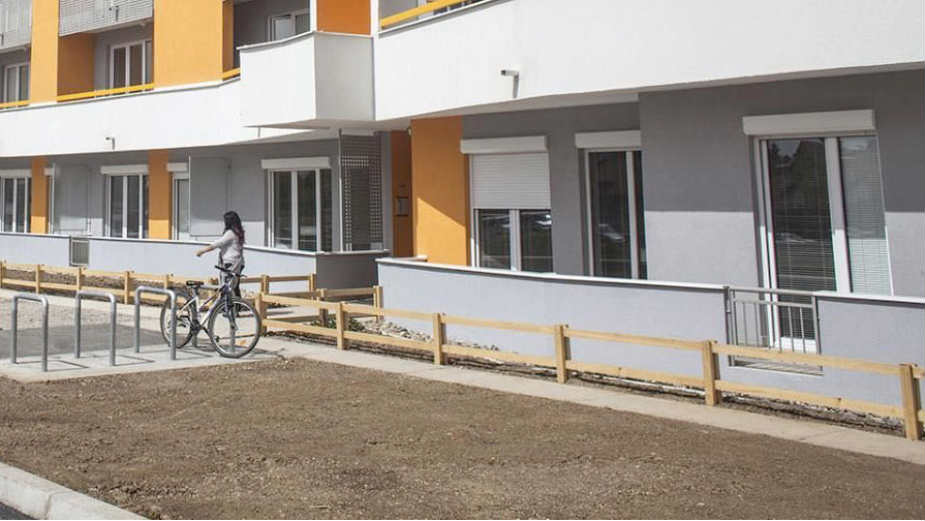 Srbiji potrebno 100 procenitelja 1