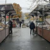 Pijaca na trotoaru dok se ne sagradi "parče Vasine torte" 11