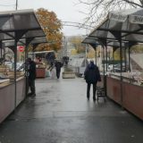 Palilulska pijaca premeštena na trotoar kod Pete gimnazije 9