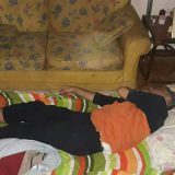 Huligani pokušavali da nasilno upadnu u stan 11