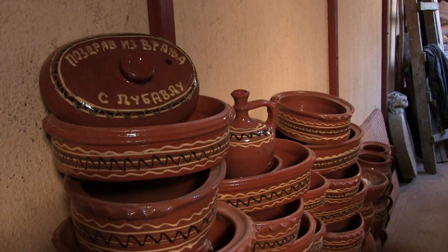 Vranje (2): Sva različitost grnčarije 1 Vranje (2): Sva različitost grnčarije 1