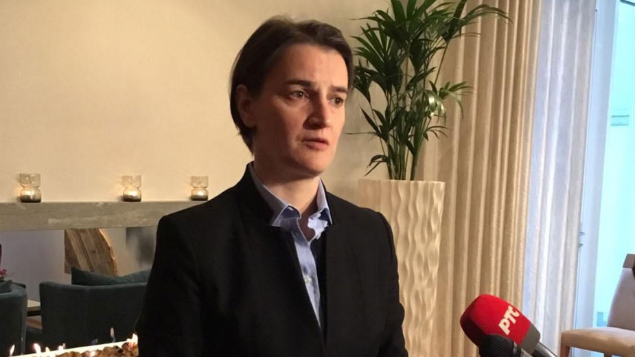 Brnabić: Žrtve su u našim srcima 1