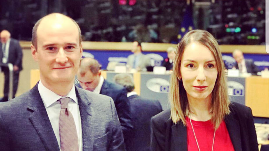 Božović i Videnović: Srbija kasni u EU jer se gaze institucije 1