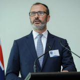 Fabrici: Srpska stolica je za stolom u Briselu 7