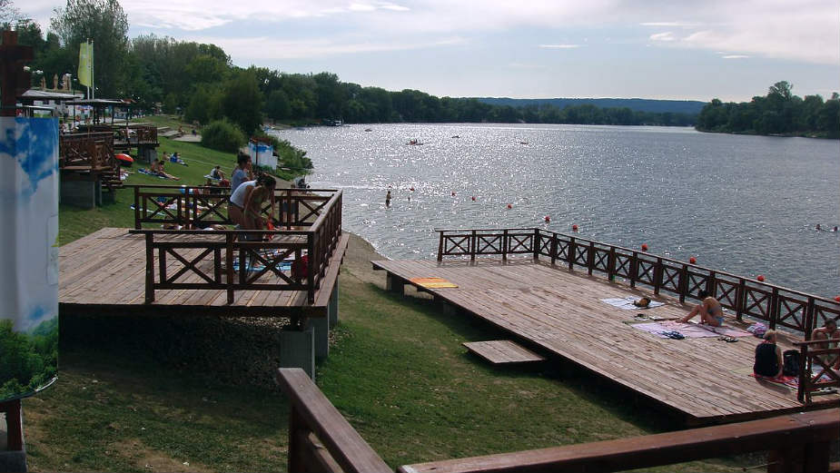 Povećan broj stranih turista na Srebrnom jezeru 1