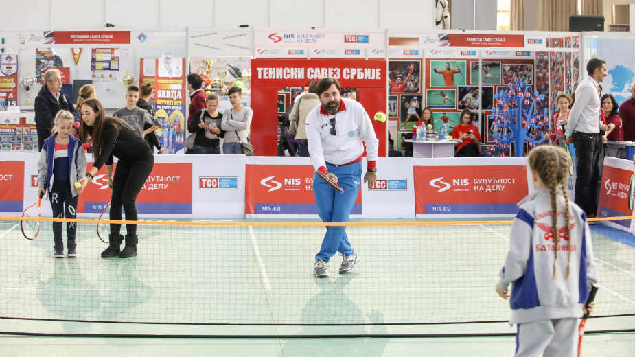 NIS školica tenisa na Sajmu sporta 1 NIS školica tenisa na Sajmu sporta 1