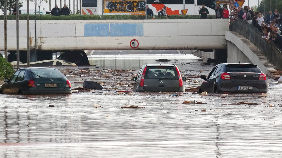 Atina: U poplavama stradalo najmanje 15 1