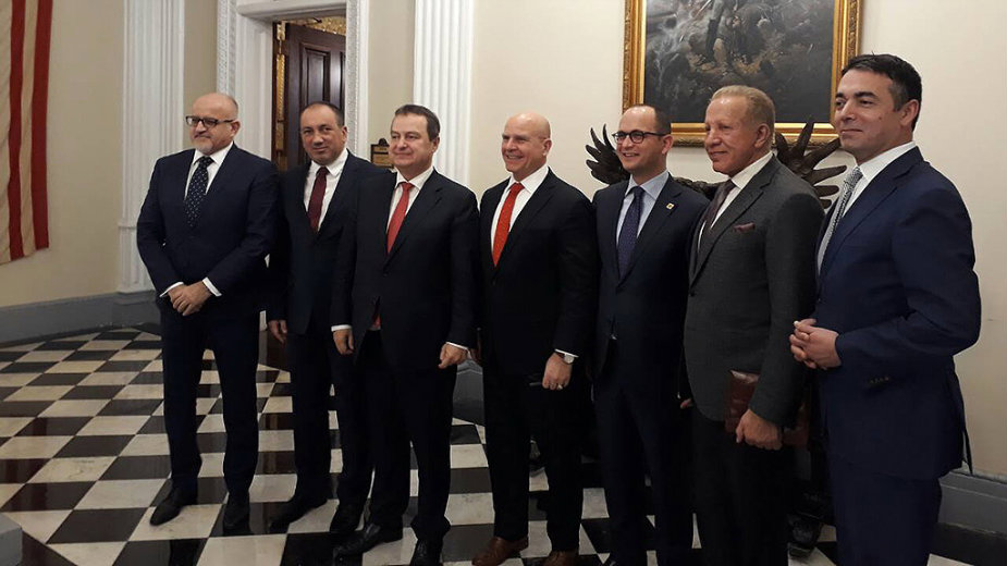 Dačić u Beloj kući sa ministrima regiona 1