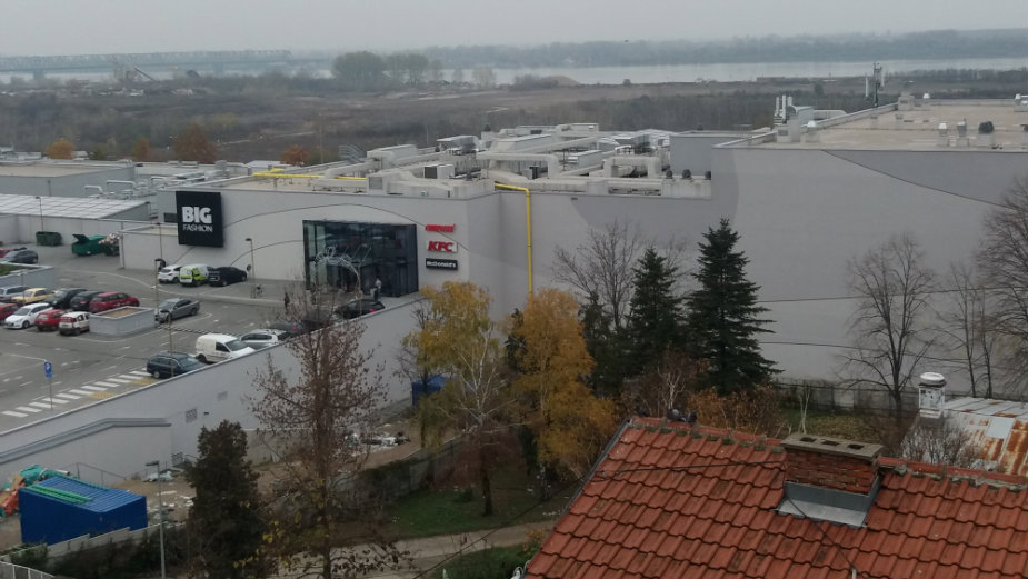 Za vreme merenja buke klime radile normalno 1