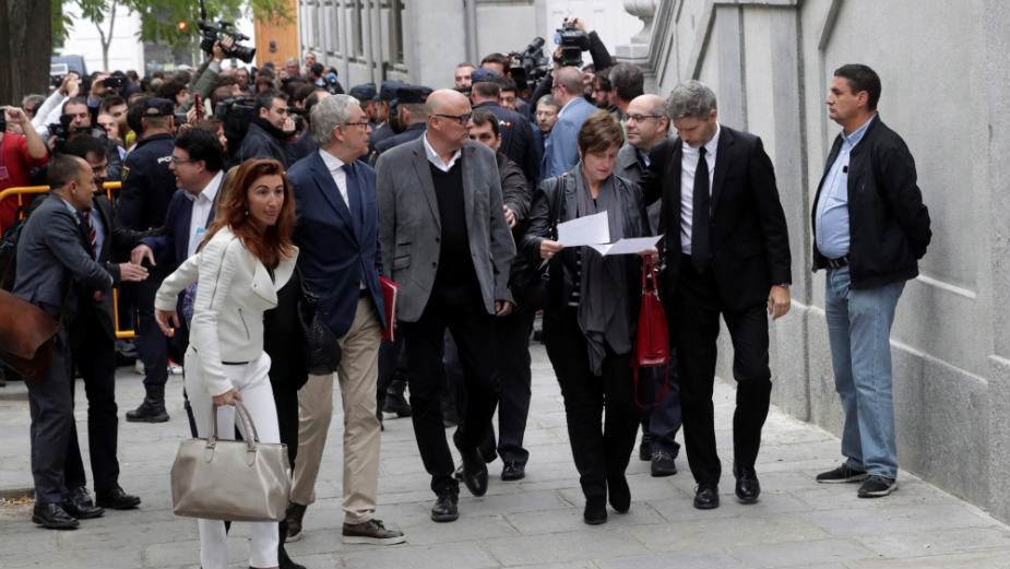 Državni tužilac traži pritvor za osam funkcionera Katalonije 1
