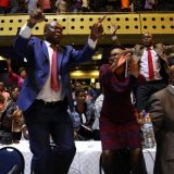 Mugabe podneo ostavku 15