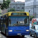 Autobusi se farbaju u crveno, a gume “ćelave” 14