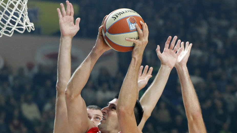 Zvezda bolja u "večitom derbiju" 1