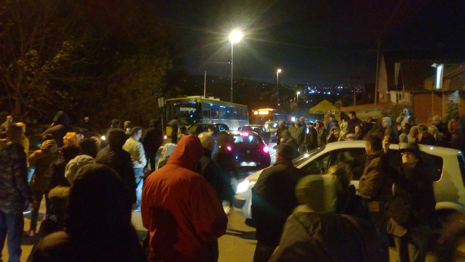 Protest zbog neredovnosti linije 35 (VIDEO) 1