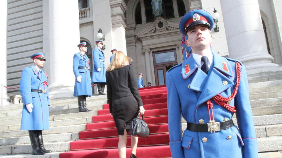 Sistematski za poslanike građane će koštati do 64.500 evra 1