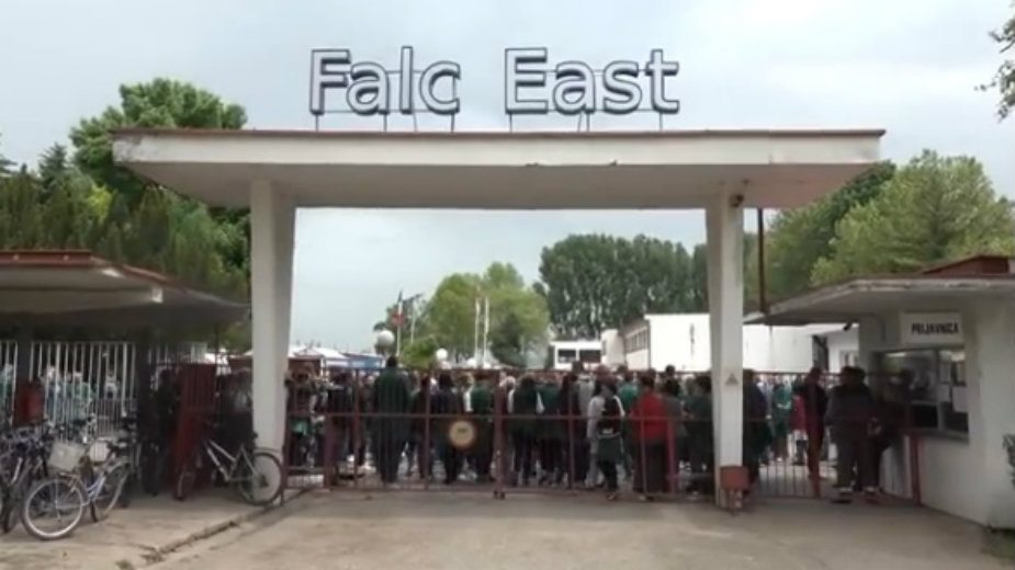 Sindikat: Radnici Falk ista zaustavili mašine na sat vremena, traže veće plate 1 Sindikat: Radnici Falk ista zaustavili mašine na sat vremena, traže veće plate 1