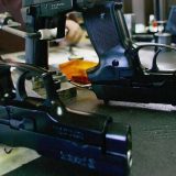 Sindikati: Predloženi zakon štetan po oružare 12