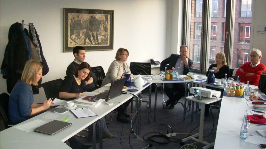 Veliki brat i robovorkeri protiv radnika i sindikata 2 Veliki brat i robovorkeri protiv radnika i sindikata 2