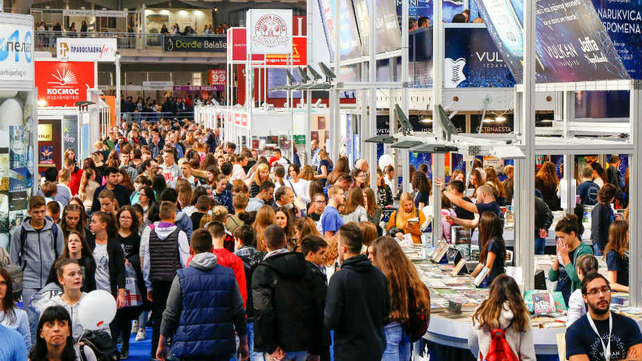 Biser na istorijskoj ogrlici 1