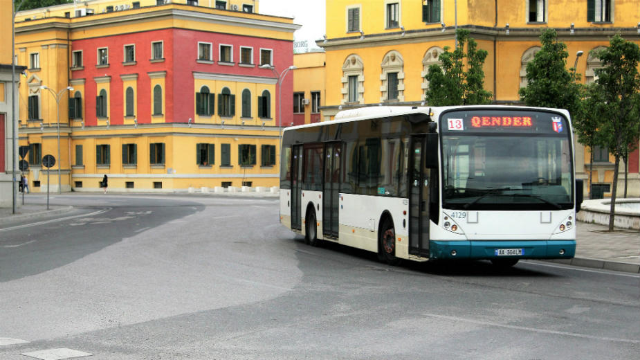 Albanija (1) - Planine, bunkeri, oslikane fasade 1