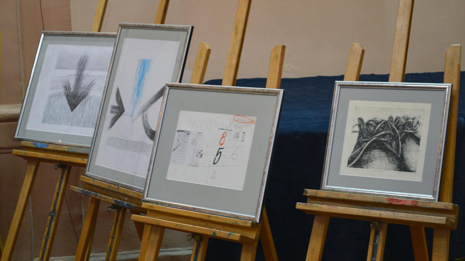 Užički umetnici darivali gradske institucije 1