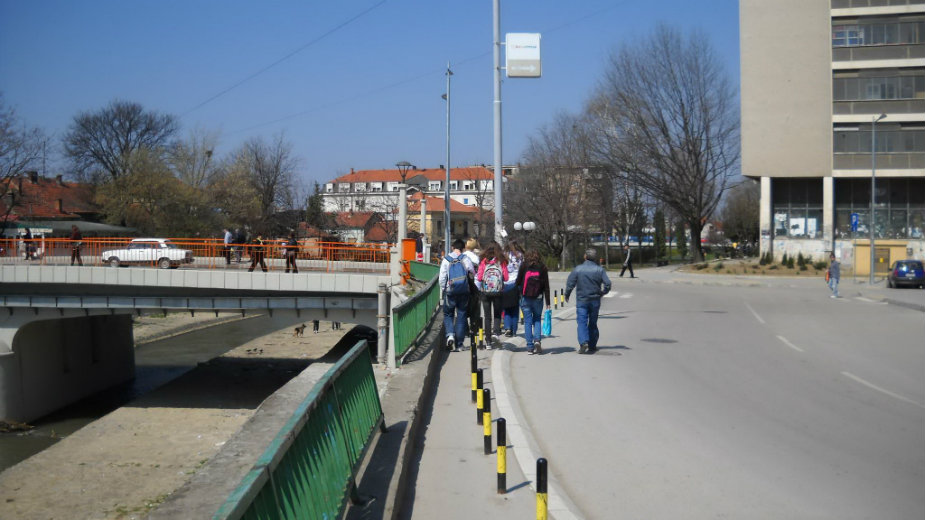 LE: Uhapšen pošto je hteo da zgazi sudiju 1